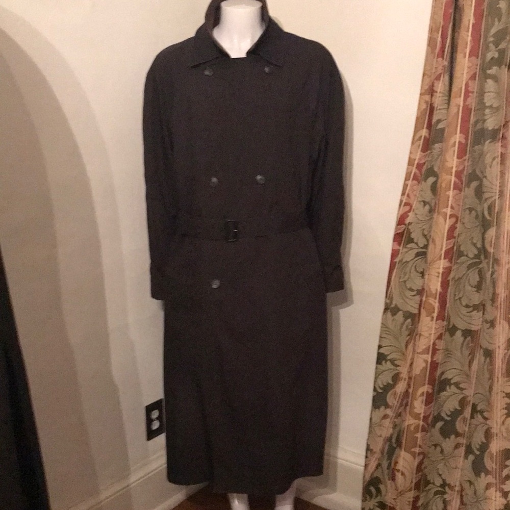 Men London fog trench rain coat with suede 2nd collar fully lined size 42 long